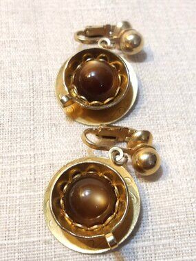 * Cup/Saucer * ~~~ CLIP EARRINGS ~~~ This is SPECIAL!!!